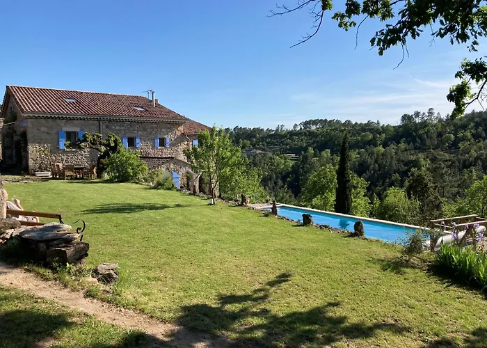 Mas De La Giralde - Couette-café Payzac (Ardeche)